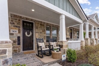 Building Photo - 2634 Dodson St