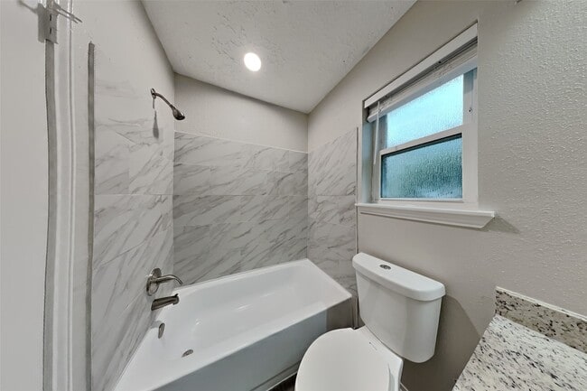 Building Photo - 2621 Elder Rd