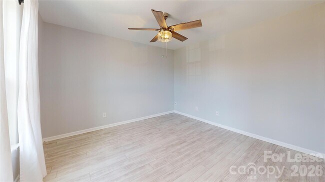 Building Photo - 10848 Tailwater St