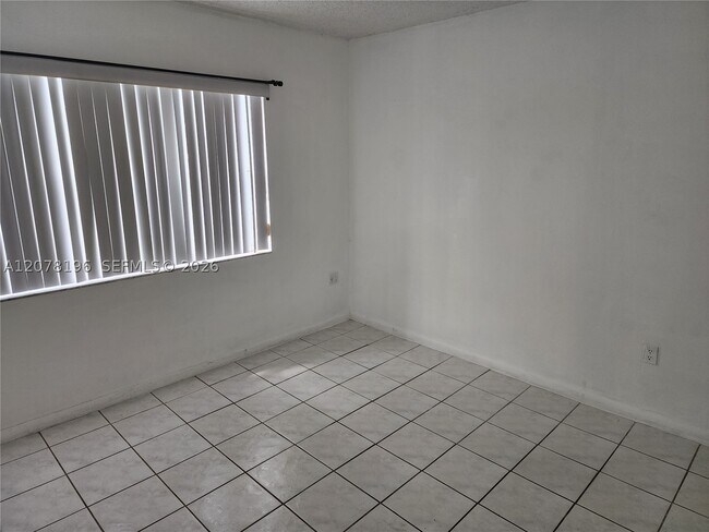 Building Photo - 15615 SW 74th Cir Dr