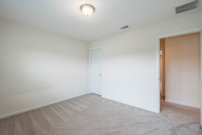 Building Photo - 503 Waybridge Way
