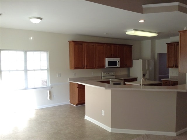 Building Photo - 4235 Lindsey Ln