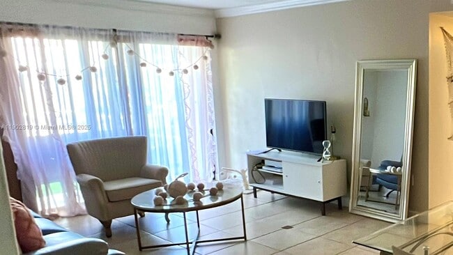 Building Photo - 15550 SW 80th St