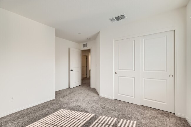 Building Photo - 2777 Abrantes Pl