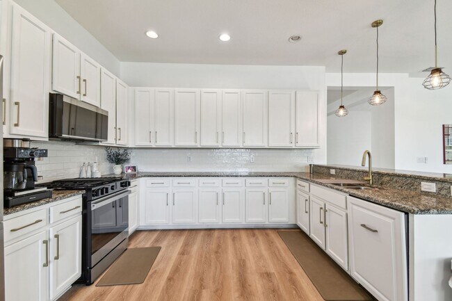 Building Photo - Waterfront Home for Lease – Resort-Style Living Every Day!