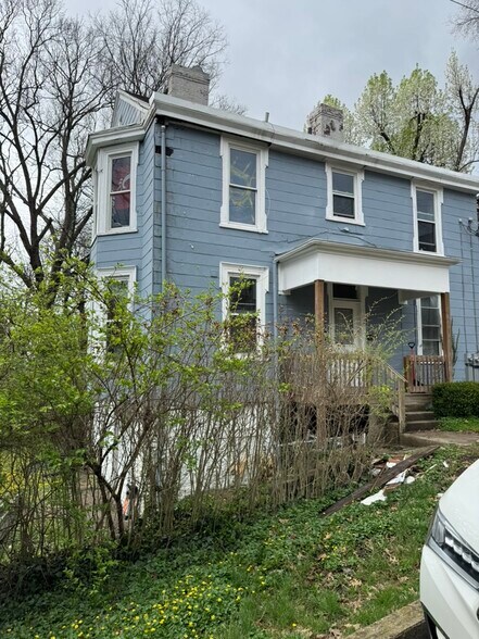 Primary Photo - 39 Graham St