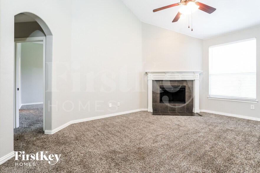 Building Photo - 1209 Wentwood Dr