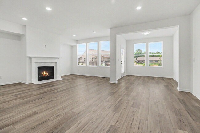 Building Photo - 5660 Corgi Dr