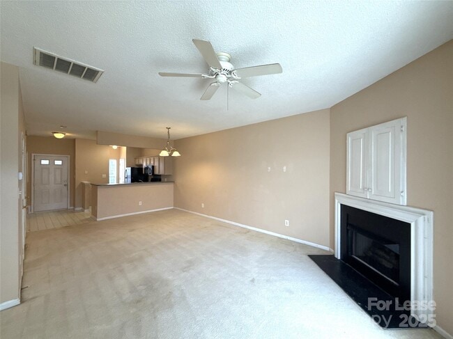 Building Photo - 1515 Sylvia Ct