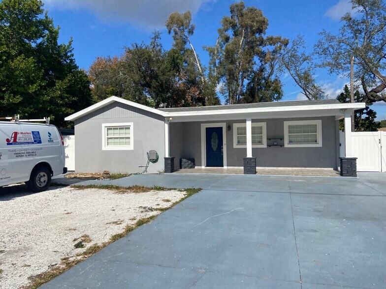 Building Photo - 314 E Althea Ave