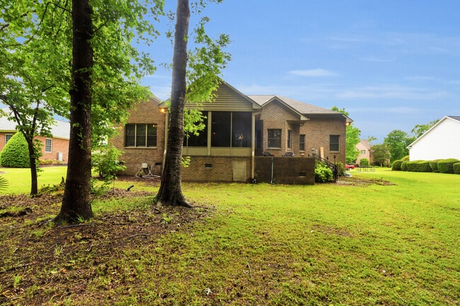 Building Photo - 106 Brugg Ct