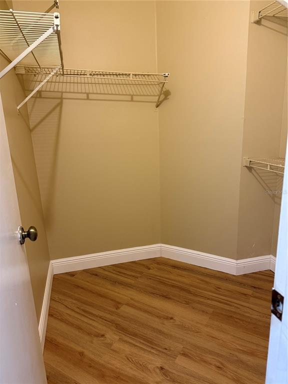 Building Photo - 490 N Pin Oak Pl