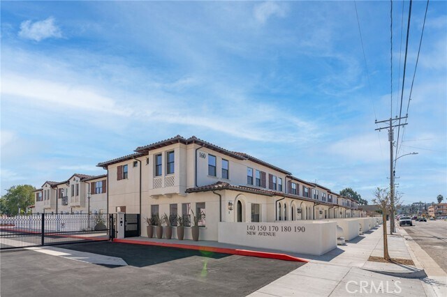 Building Photo - 180 N New Ave