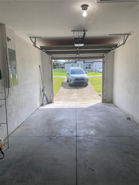 Building Photo - 15320 SW 43rd Avenue Rd