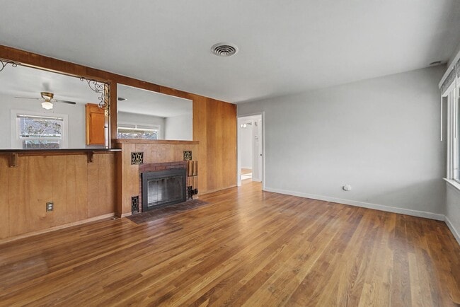 Building Photo - CHARMING 2bed 1 Bath Marysville