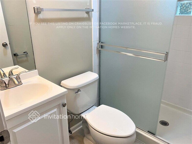 Building Photo - 3643 Greenwood St