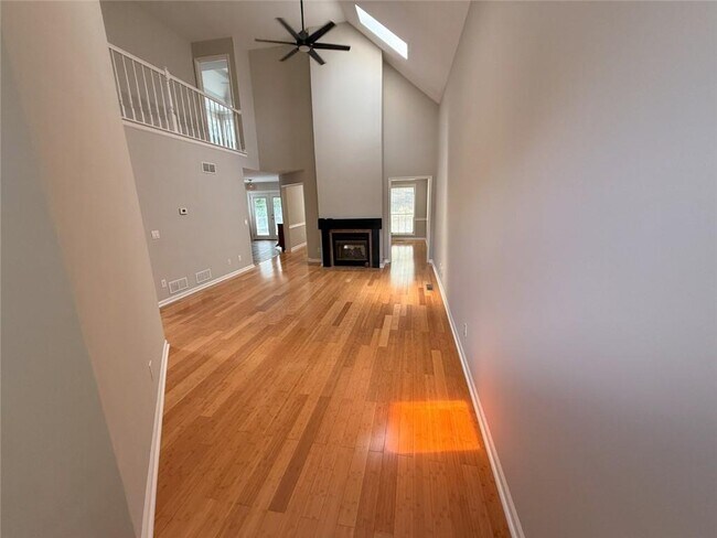 Building Photo - 290 Sweetwater Trce