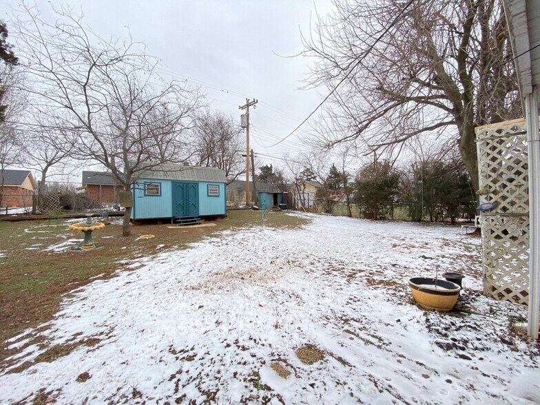 Building Photo - 5414 S Land Ave