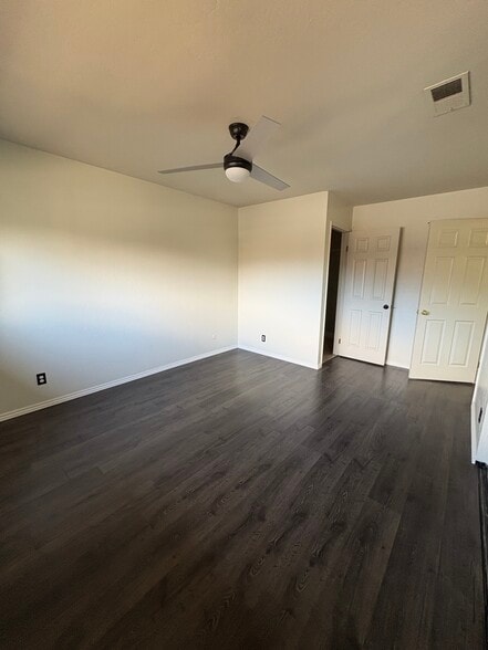 Master bedroom - 4128 Ravenwood Pl