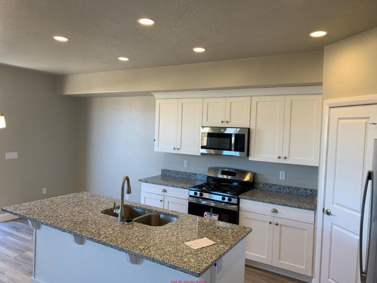 Building Photo - 508 N 480 W
