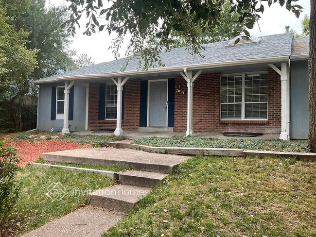 Building Photo - 2094 S Pagosa St
