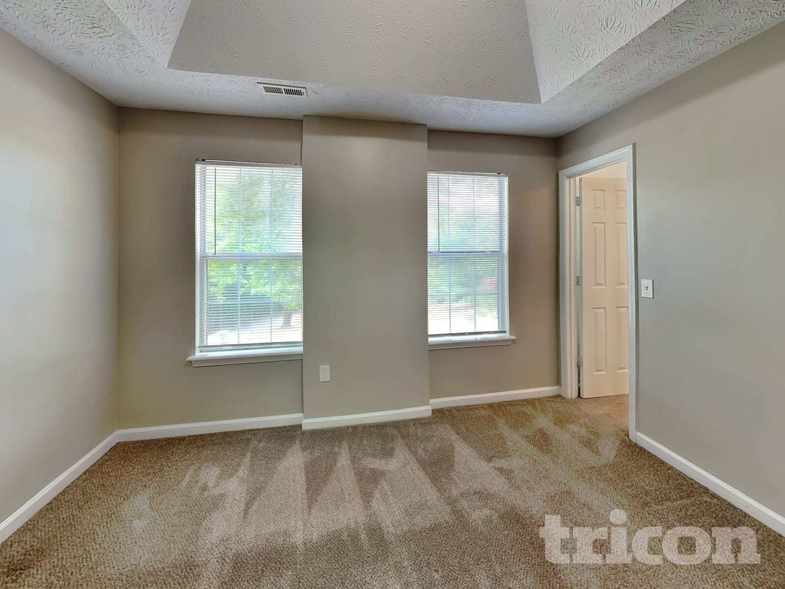 Building Photo - 3520 Willow Tree Cir