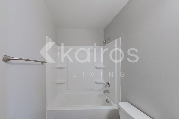 Building Photo - 138 Amber Mill Cir