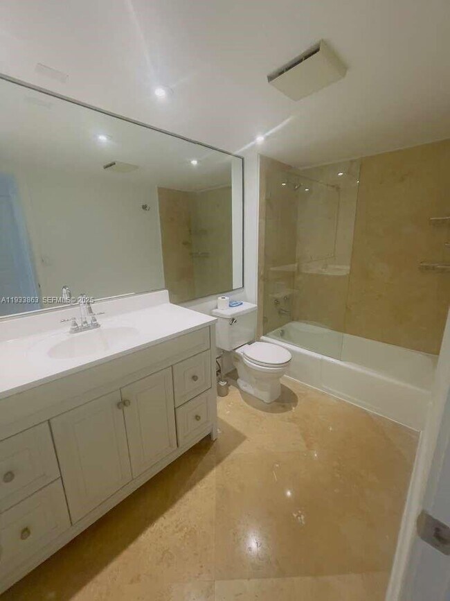 Building Photo - 780 NE 69th St