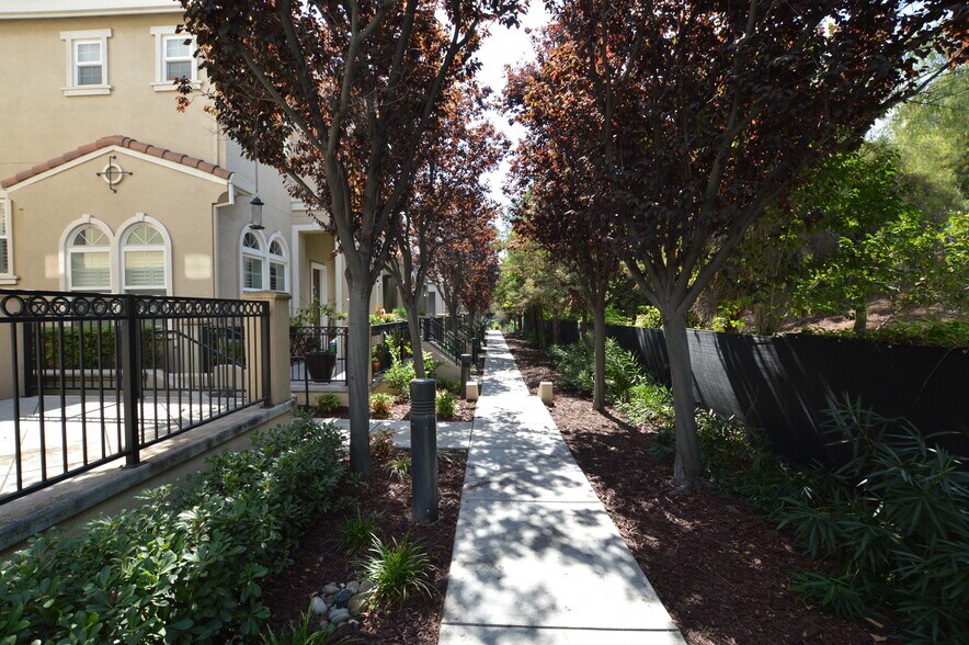 Building Photo - 2348 Winepol Loop