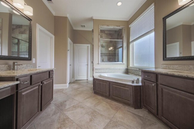Building Photo - 24307 Mirandola Ln