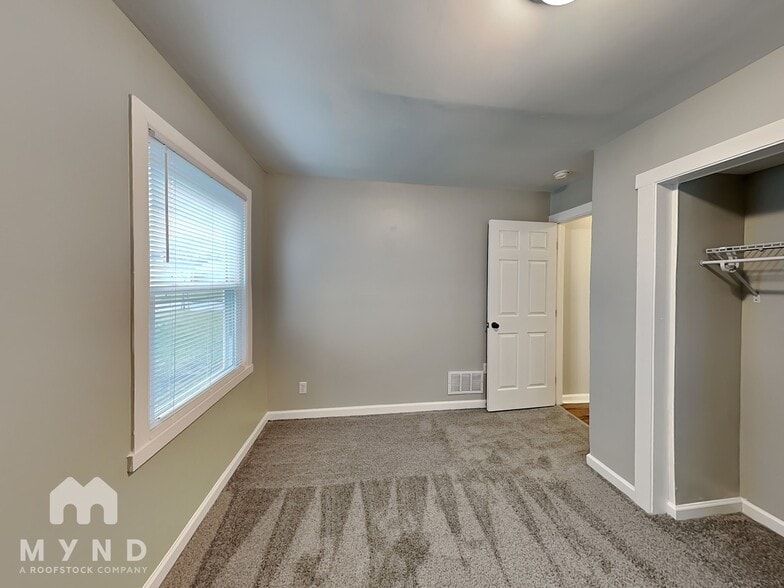 Building Photo - 1190 Geers Ave