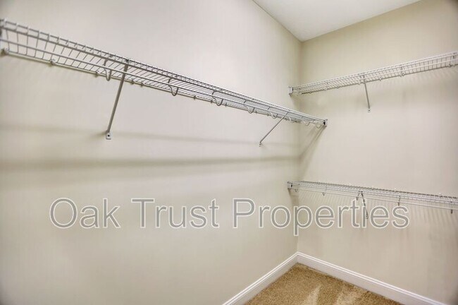 Building Photo - 5232 Mulholland Dr