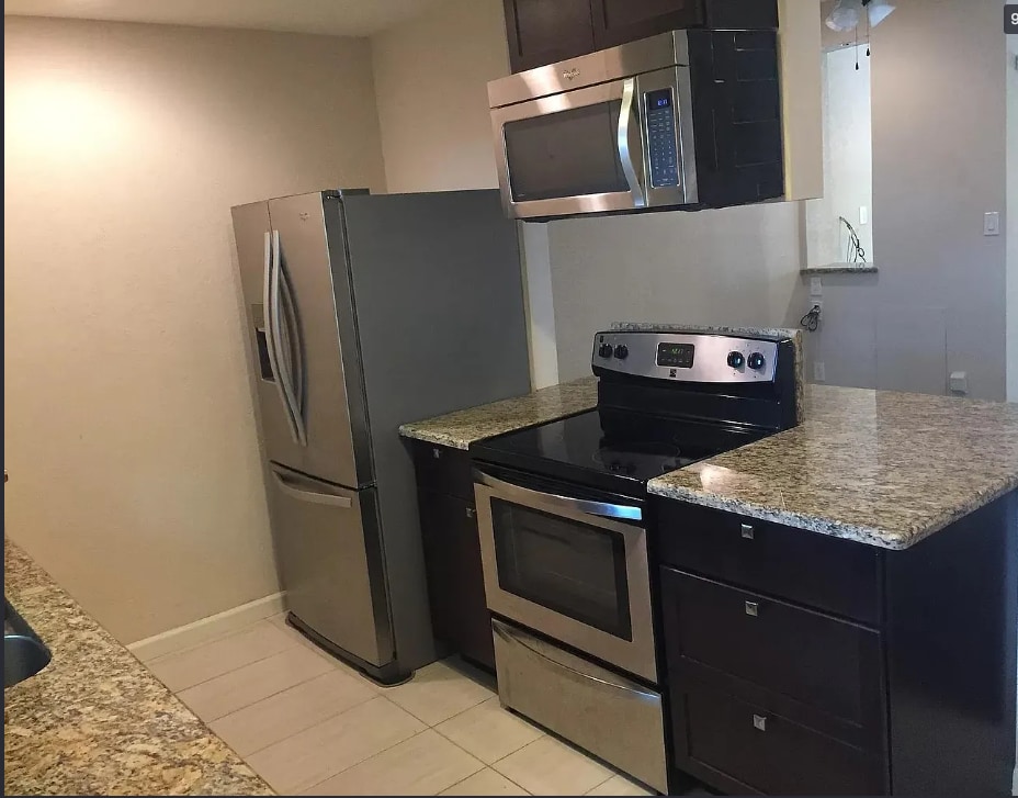 Building Photo - 206 Samuel Blvd