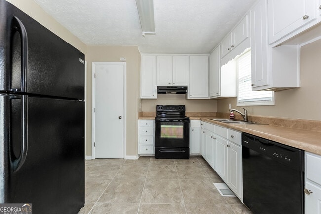 Building Photo - 2697 Heritage Ln