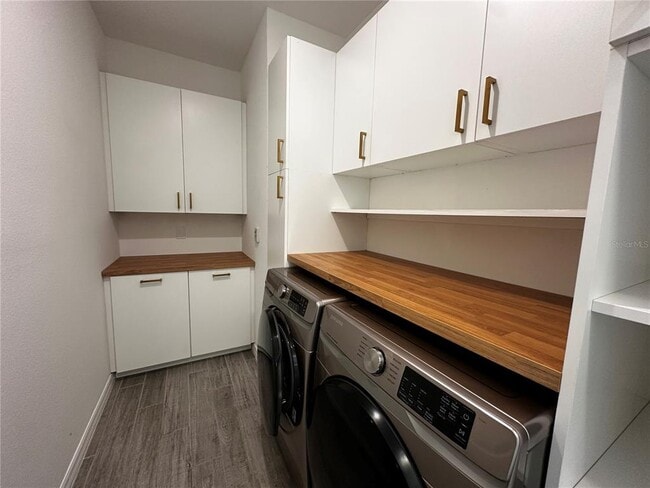 Building Photo - 15512 Sunquat Dr