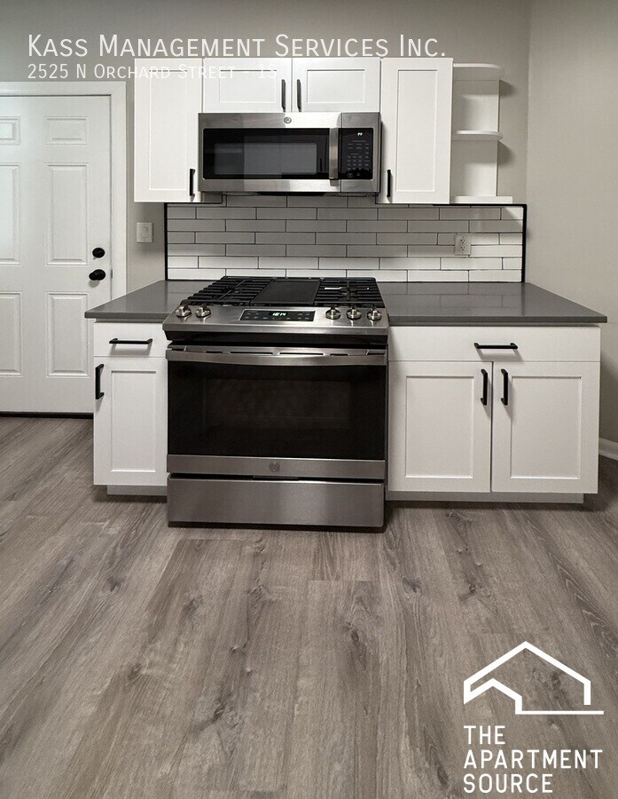 Building Photo - 2524 N Orchard St