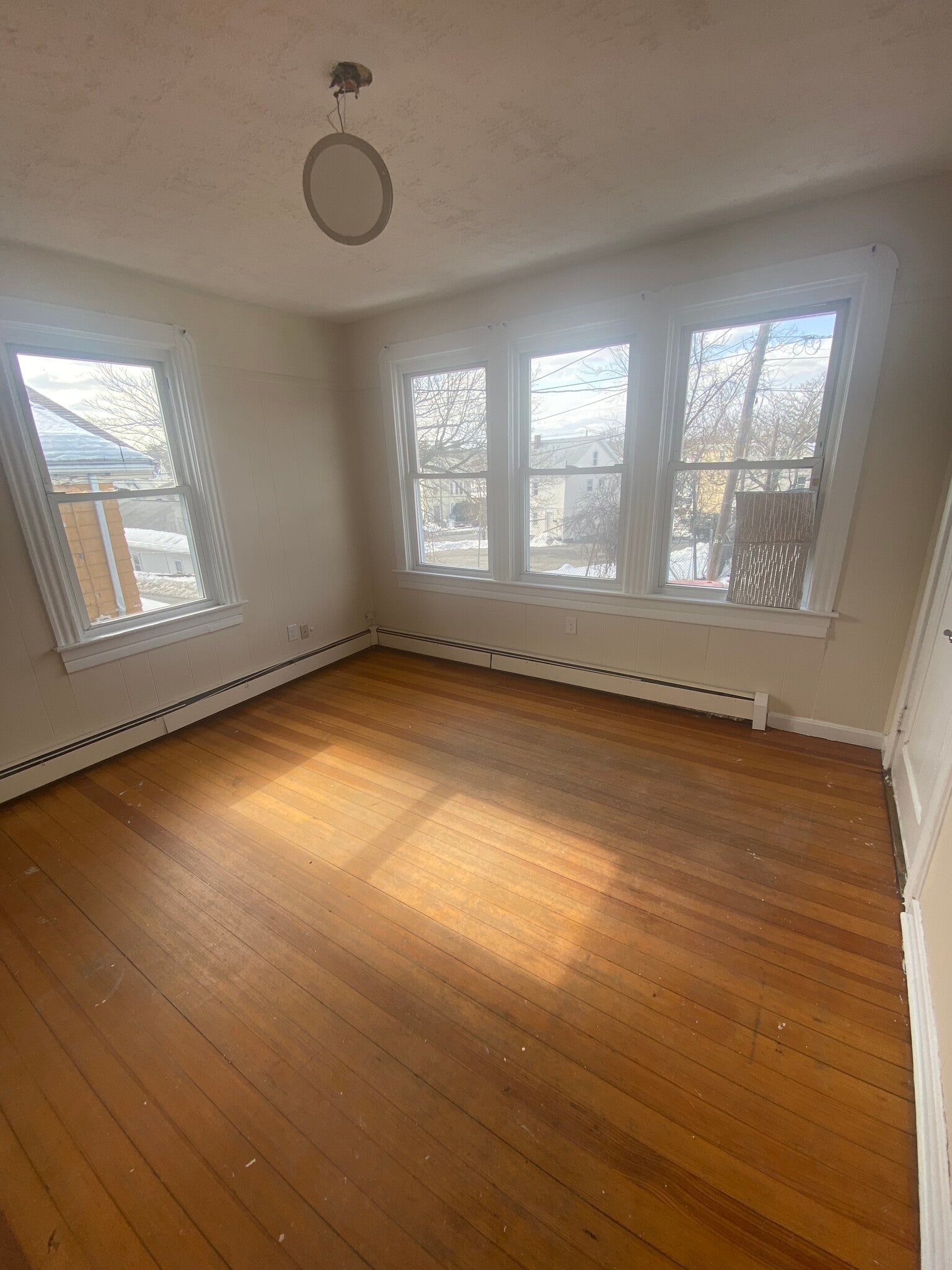 Building Photo - 5 Lynch St