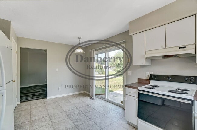 Building Photo - 3612 Willow Run Dr