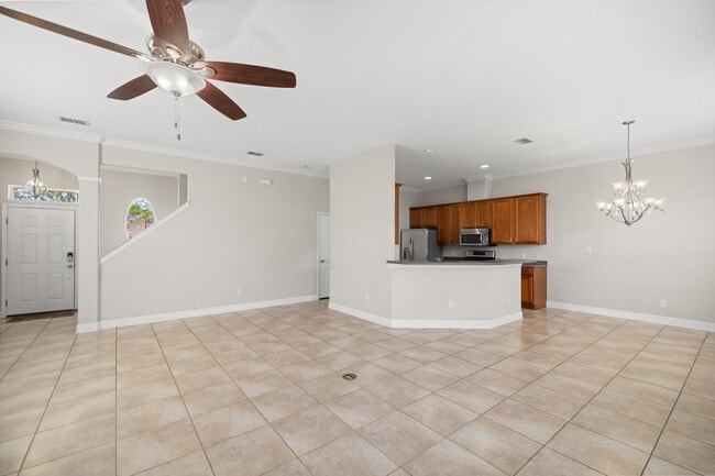 Building Photo - 1578 Venice Ave