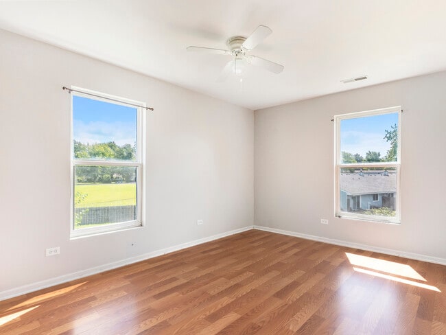 Building Photo - 2433 Caton Crest Ct