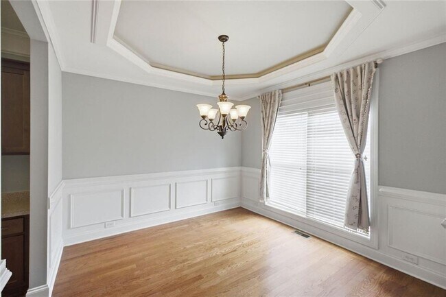 Building Photo - 518 S Fortune Way