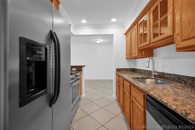 Building Photo - 1515 E Broward Blvd