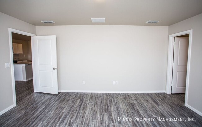 Building Photo - 921 Tulane St