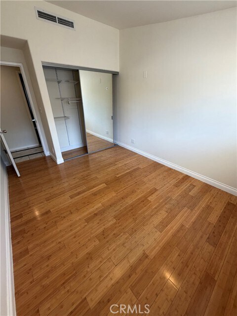 Building Photo - 22346 Hartland St