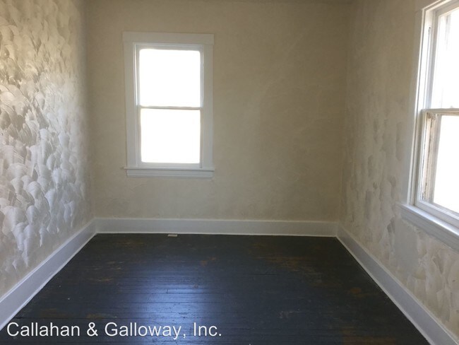 Building Photo - 408 N 8th St