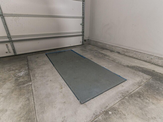 Building Photo - 3bed/2bath Home Available in the Heart of ...