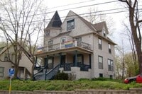 Building Photo - 1628 Winnebago St