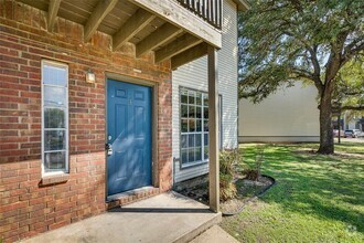 Building Photo - 1824 River Crossing Cir
