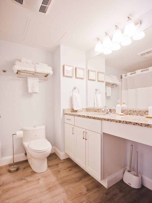 Building Photo - 703 Ocean Blvd