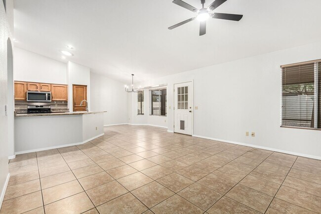 Building Photo - Sun Lakes long term Rental